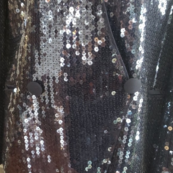 TODAY⚡️ESCADA MARGARETHA LEY DESIGNER VNECK SZ 40 - Picture 3 of 11